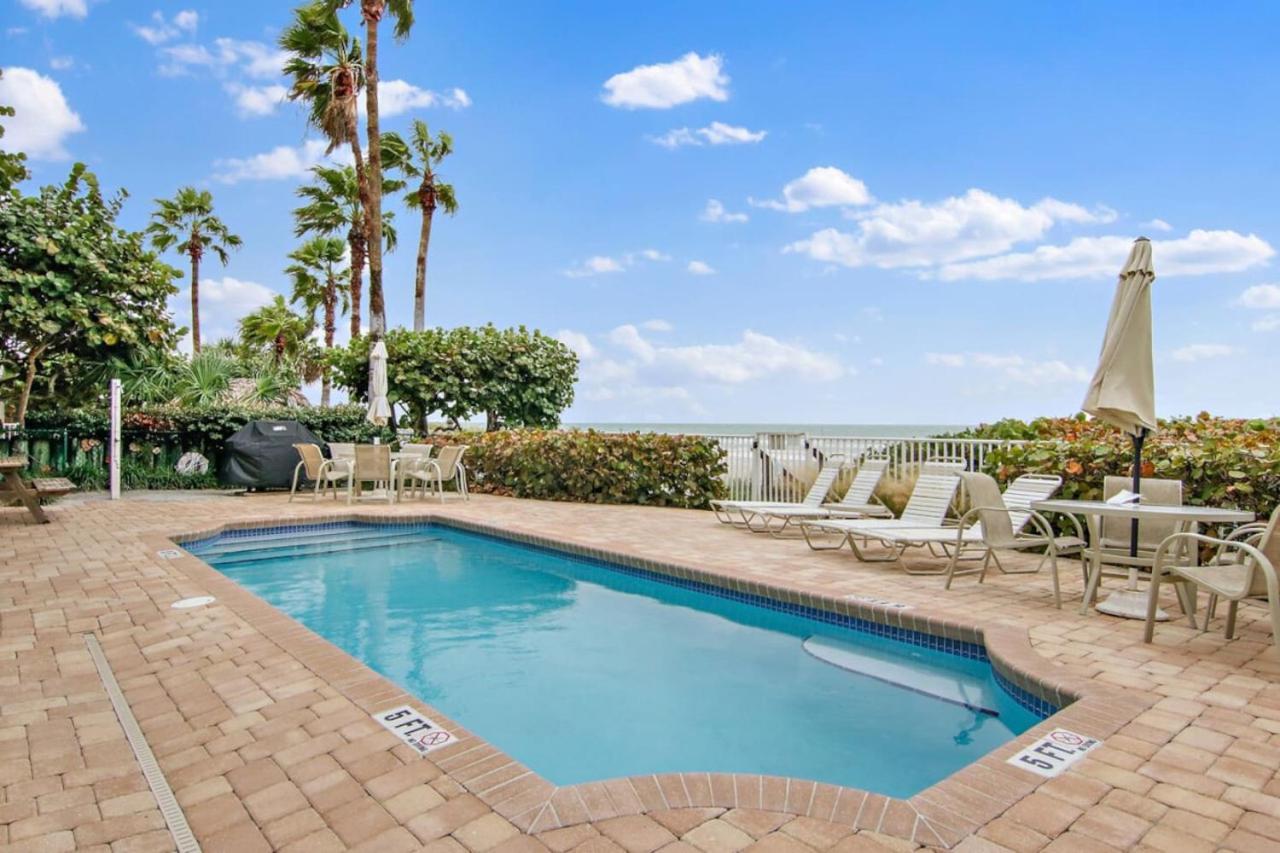 Sea Side 202 Beachfront Serenity 3Bd 2Ba Sleeps 8 Clearwater Beach Exterior photo