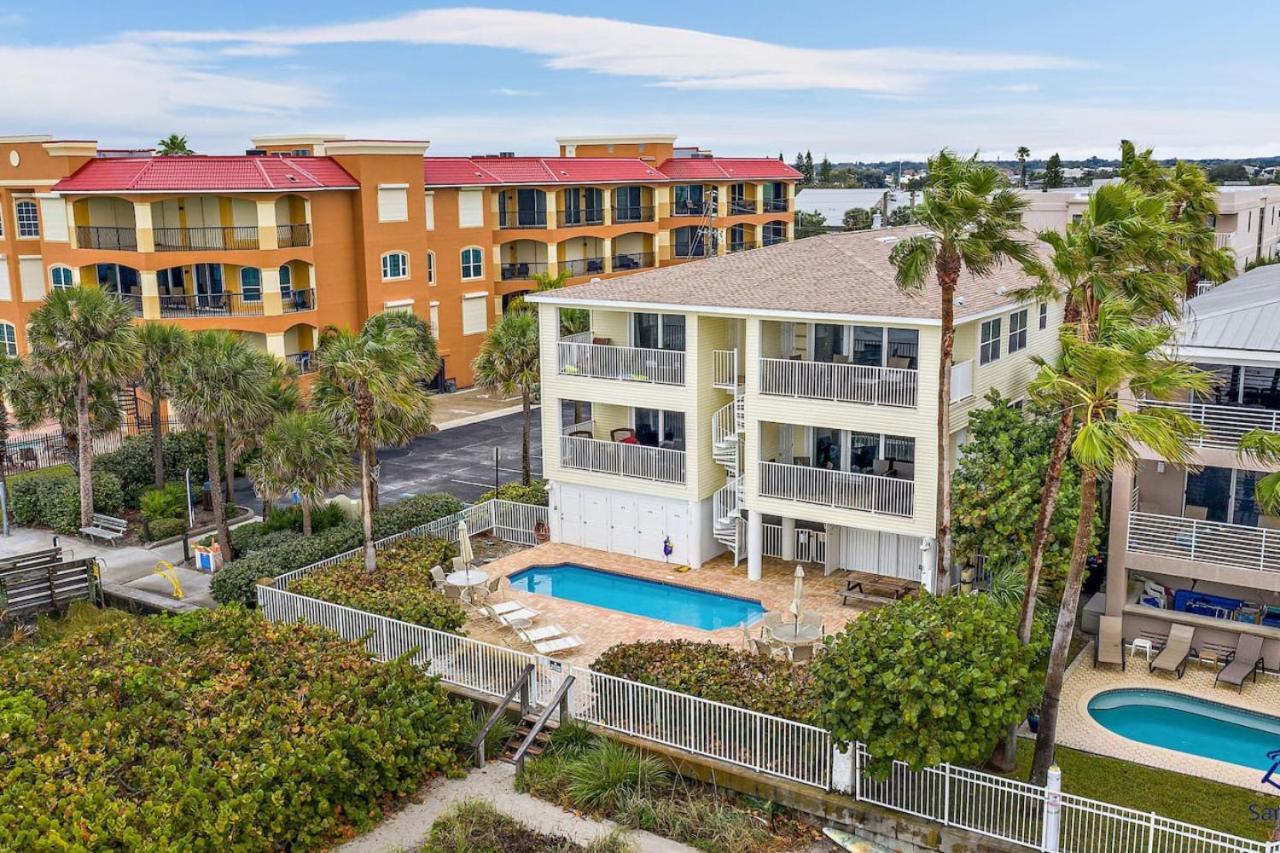 Sea Side 202 Beachfront Serenity 3Bd 2Ba Sleeps 8 Clearwater Beach Exterior photo