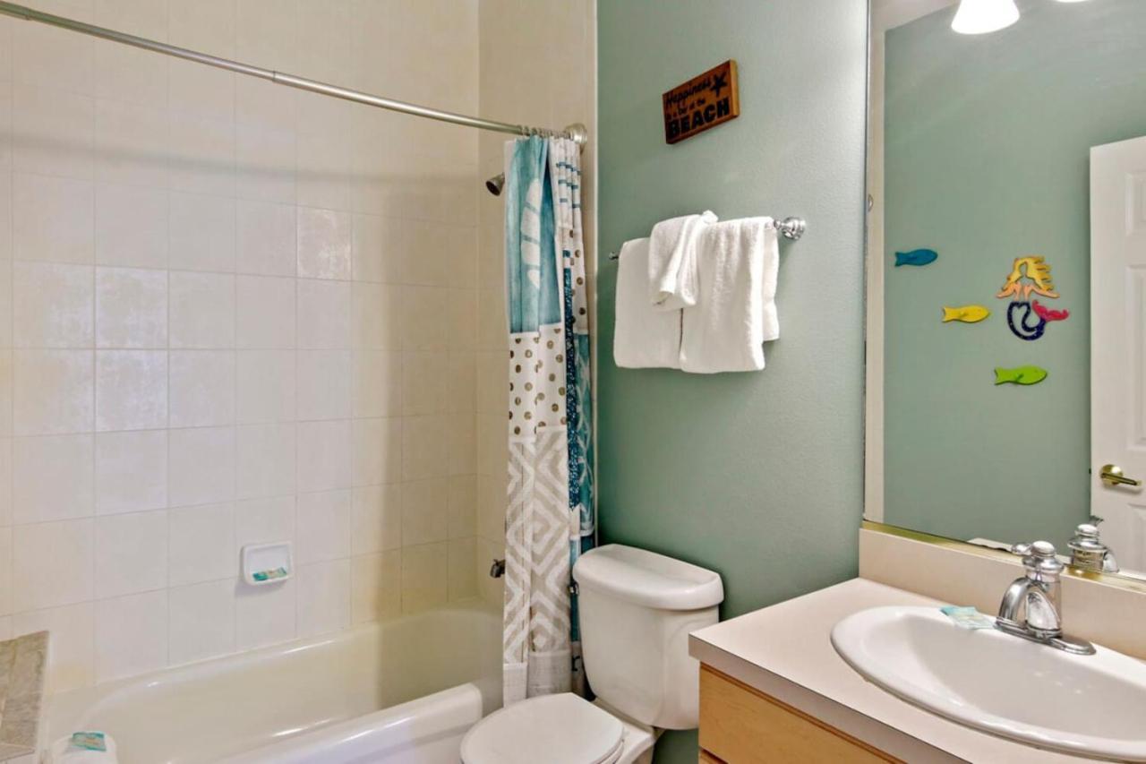 Sea Side 202 Beachfront Serenity 3Bd 2Ba Sleeps 8 Clearwater Beach Exterior photo